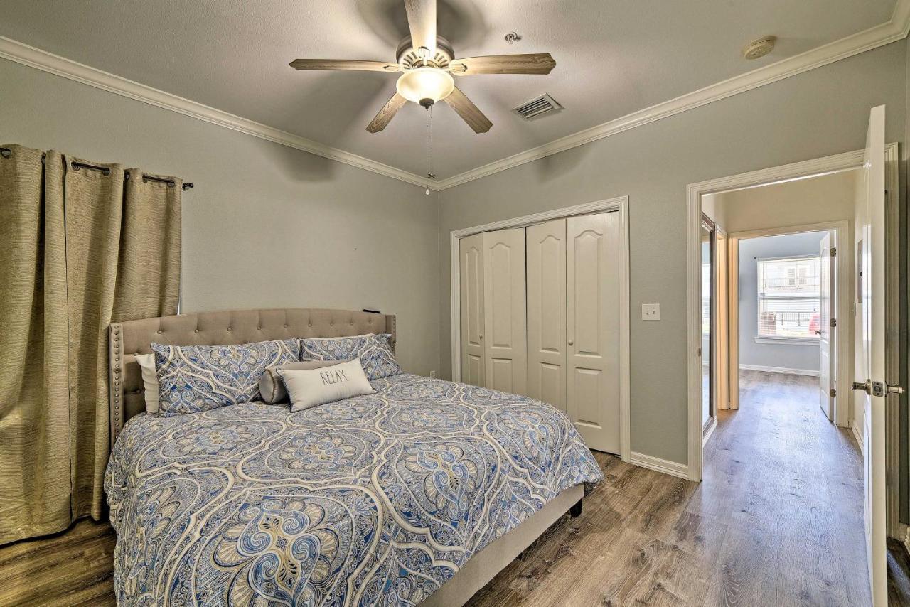 Modern Island Condo With Pool Steps To The Beach! サウス・パドリー・アイランド エクステリア 写真